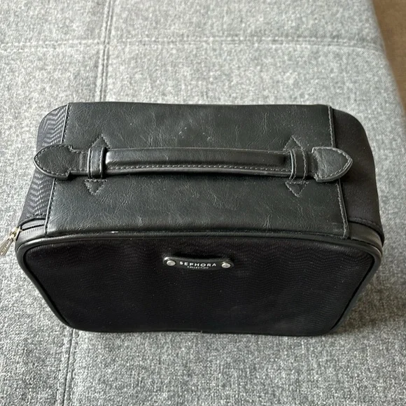 Sephora Collection make up case. - Picture 3 of 17
